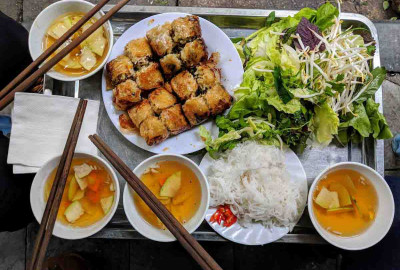 Hanoi Street food tour discover 36 streets
